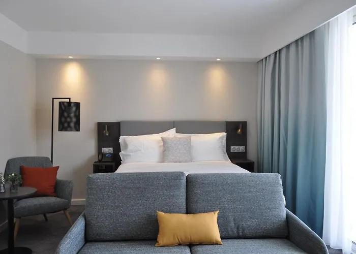 Holiday Inn - Bordeaux-Merignac By Ihg